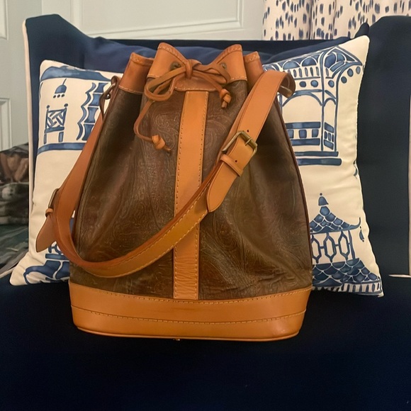 Etro Handbags - Etro beautiful bucket shoulder bag